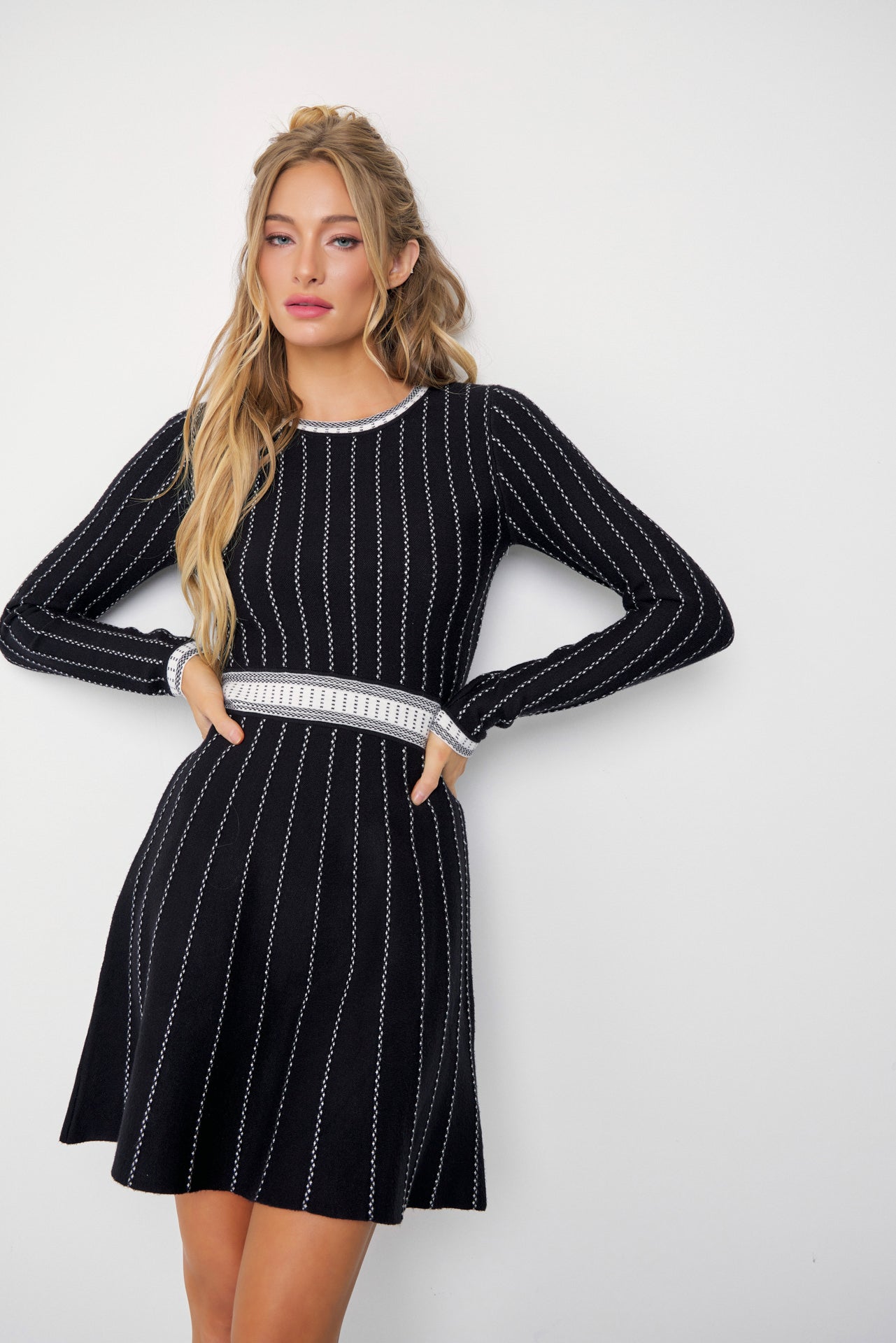 Ella Jqd Stripe Knit Long Sleeve Mini Dress