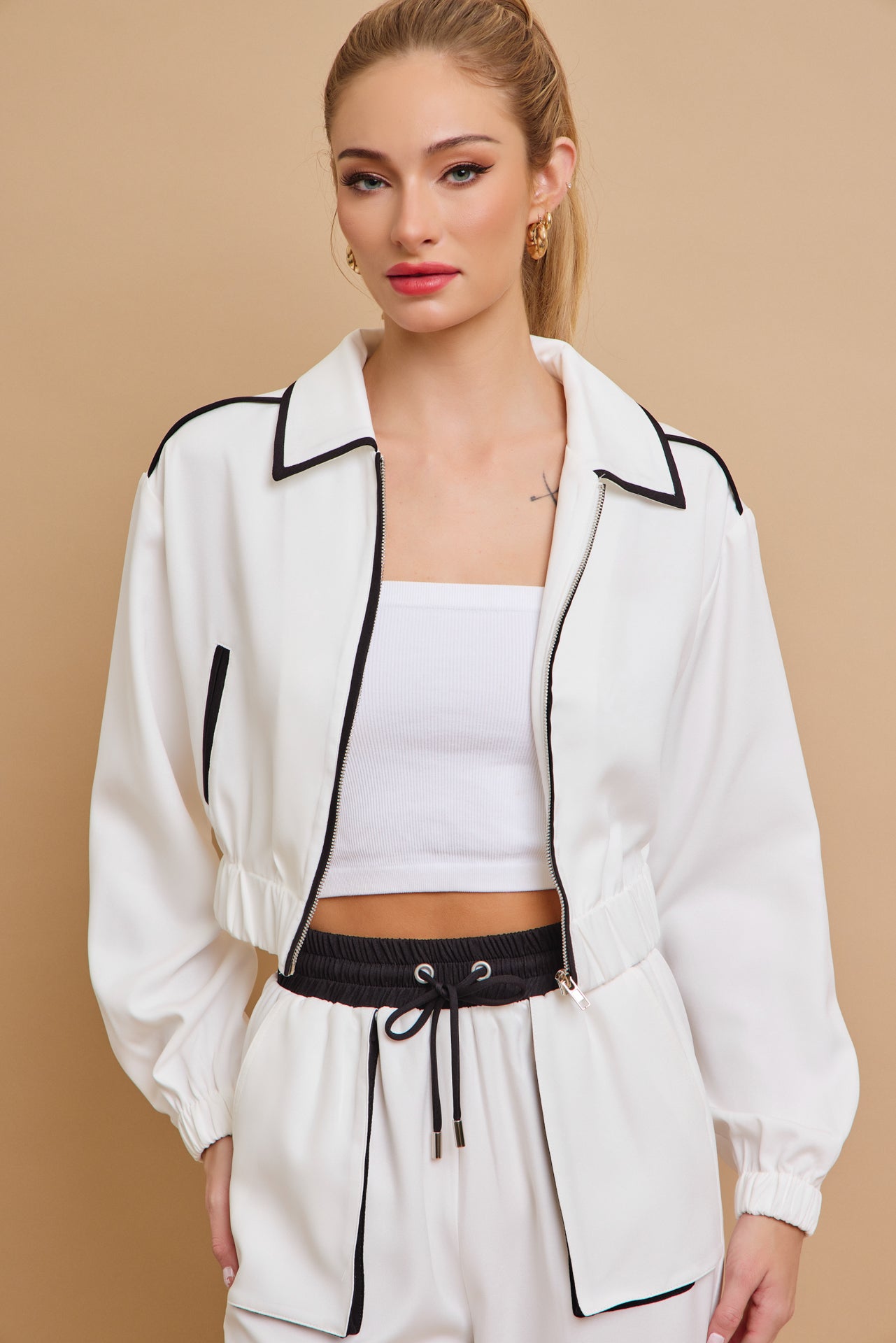 Woven Collar Jacket And Pants Set With Contrast