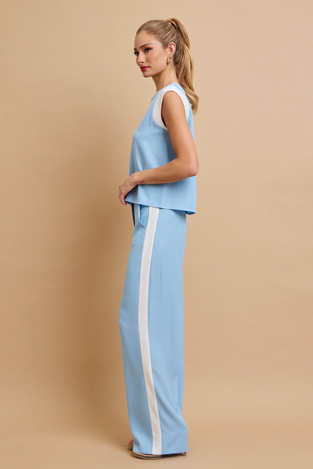 Back In The Game Sleeveless Top and Pants With Contrast Set