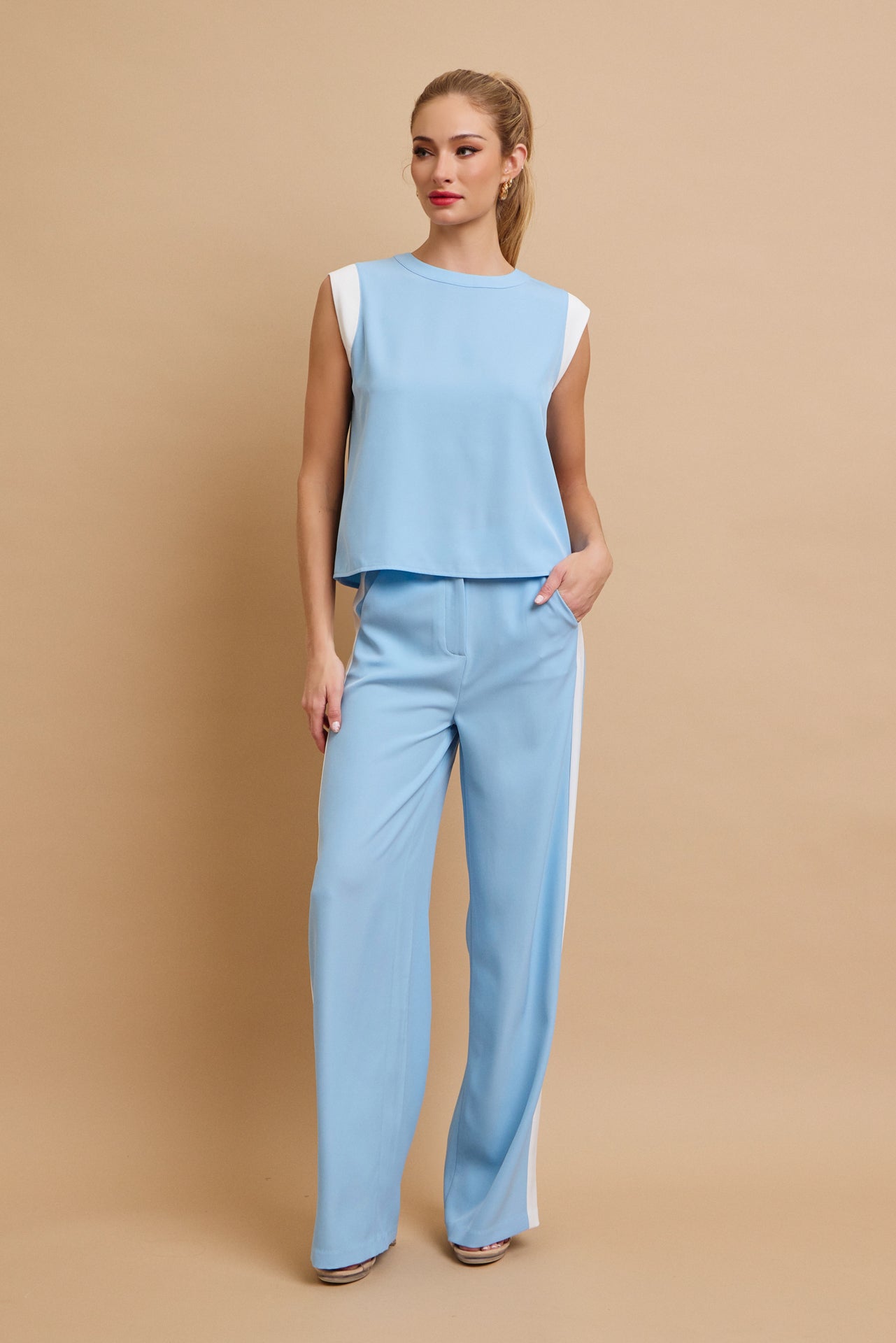 Back In The Game Sleeveless Top and Pants With Contrast Set