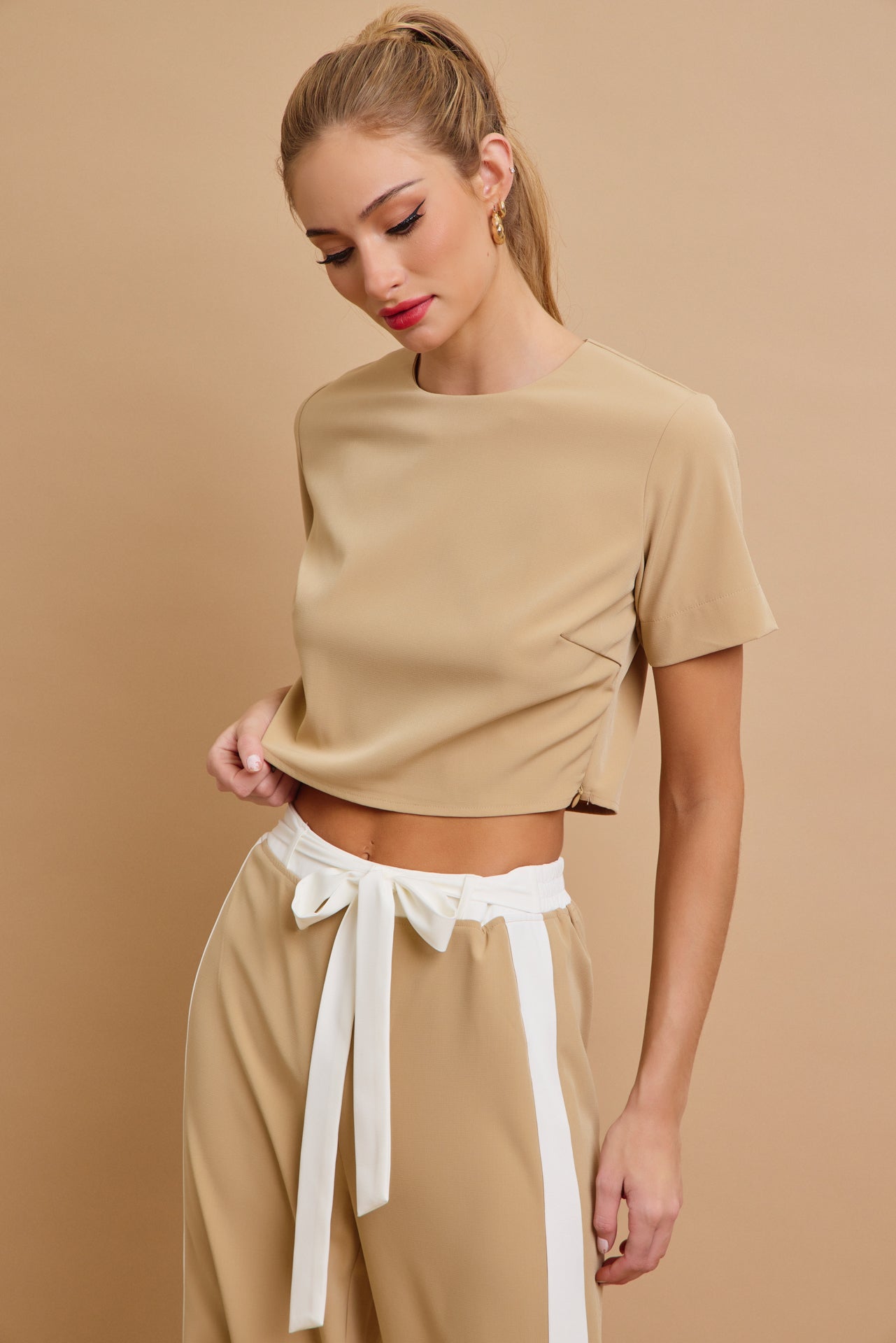 All Occasions Woven Short Sleeve Crop Top and Pants With Contrast Set