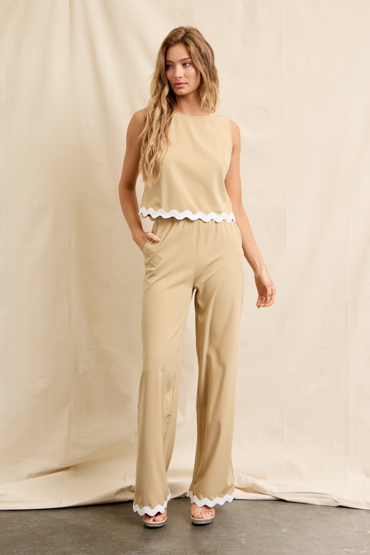 Scallop Elegance Woven Sleeveless Top & Pants Set