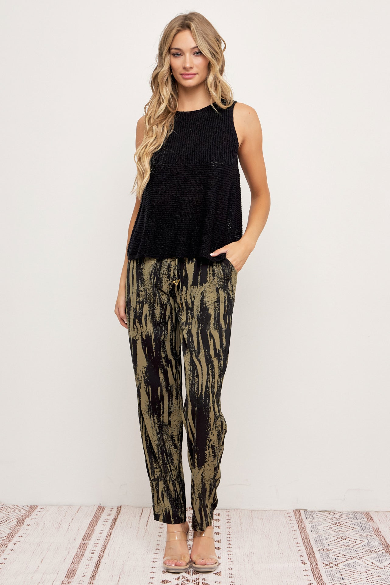 Oliva Satin Printed Jogger With Draw String