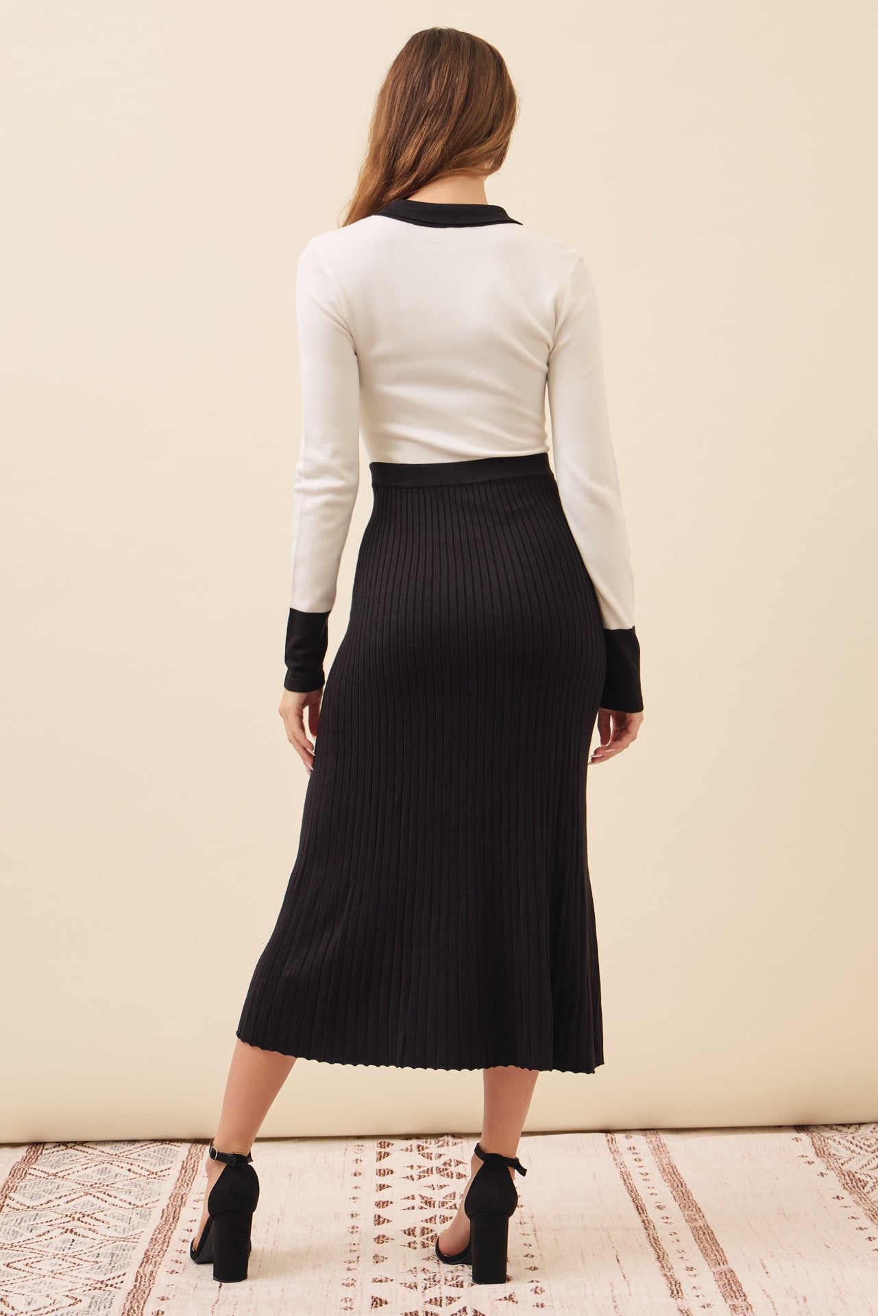 Sol Knit Colorblock Pleated Midi Dress