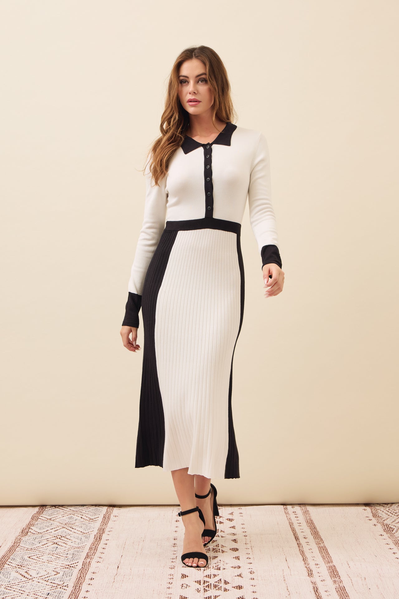 Sol Knit Colorblock Pleated Midi Dress